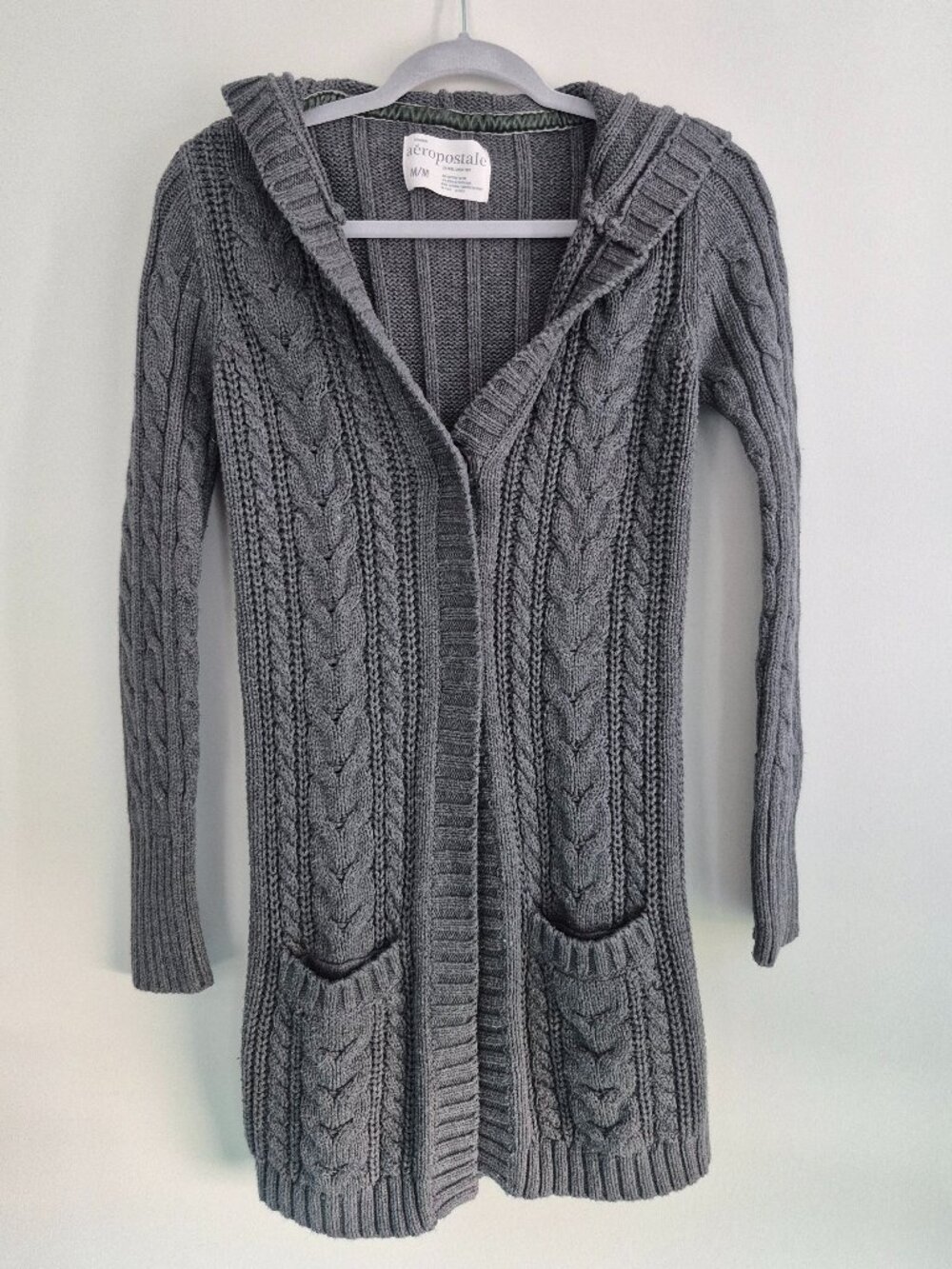 Aéropostale Gray Cable‑Knit Cardigan – Soft Neutral Layer – Size M